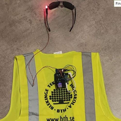 Posture detector